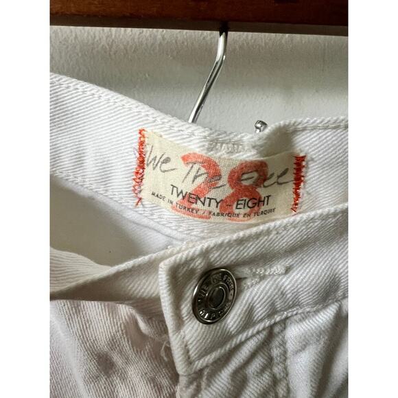 Free People We The Free Maggie white denim distressed jeans women's size 28 - Picture 4 of 5